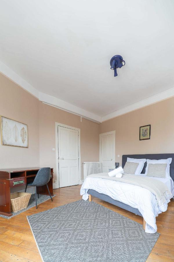 Le Rue Neuve - Appartement Calme Et Lumineux Виши Экстерьер фото