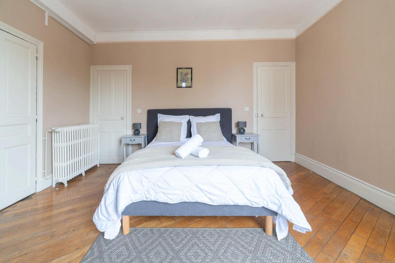 Le Rue Neuve - Appartement Calme Et Lumineux Виши Экстерьер фото