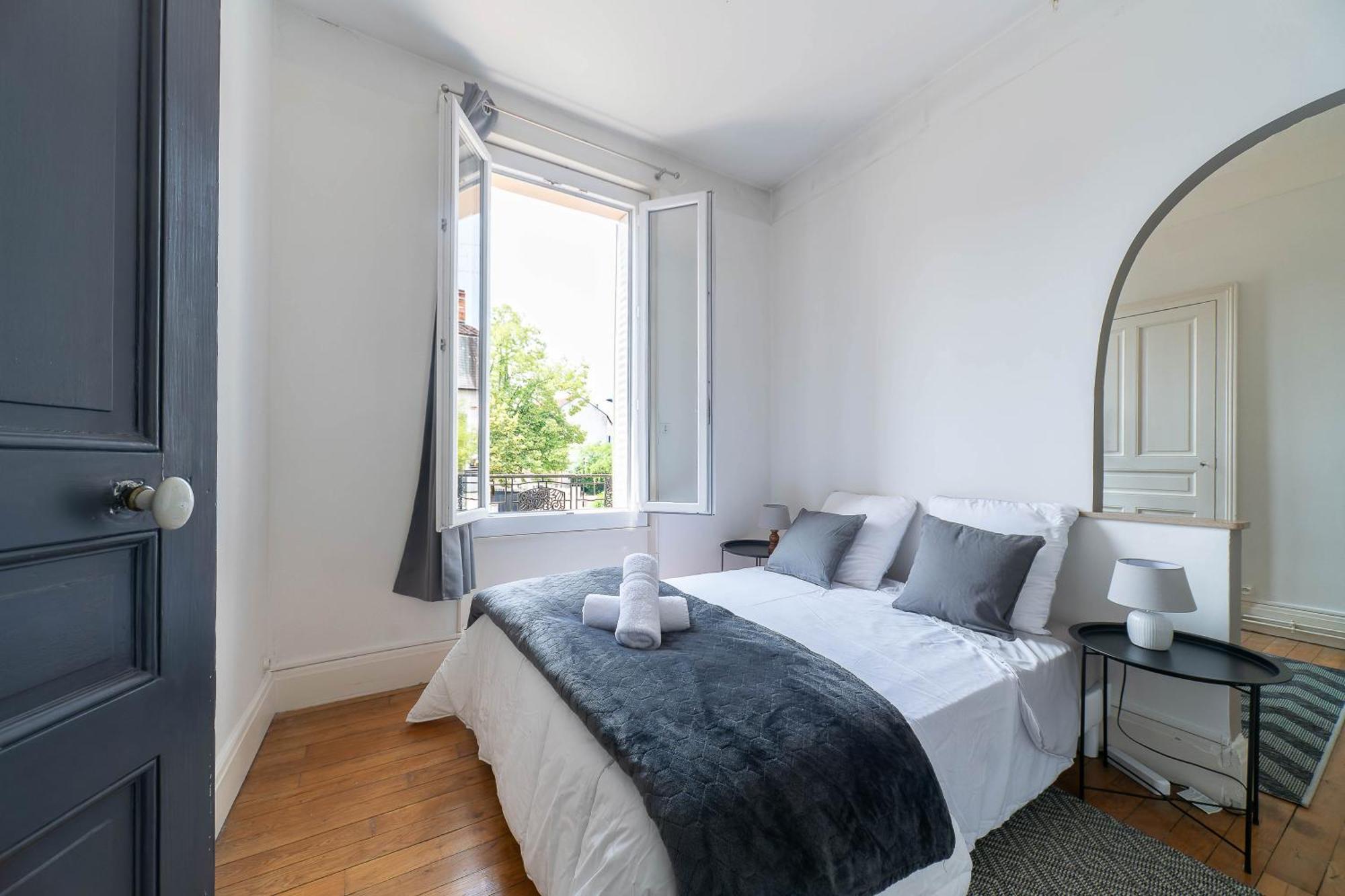Le Rue Neuve - Appartement Calme Et Lumineux Виши Экстерьер фото